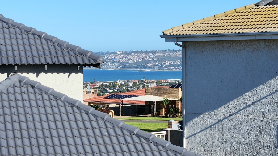 4 Bedroom Property for Sale in Hartenbos Heuwels Western Cape